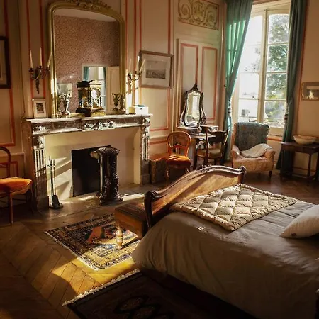 Couette-café Chateau De En Sery