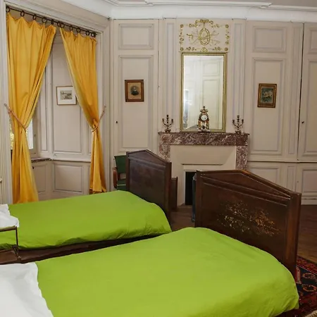 Chateau De En Sery Couette-café