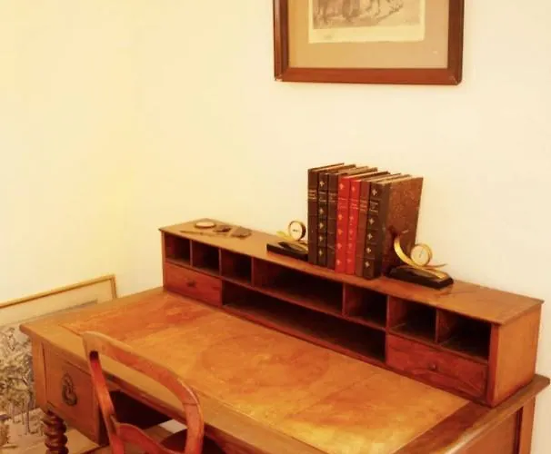 Chateau De En Sery * Bouillancourt-en-Sery