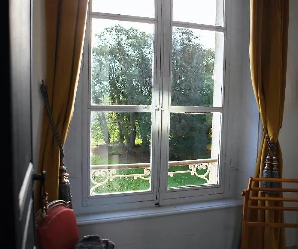 Chateau De En Sery Bouillancourt-en-Sery