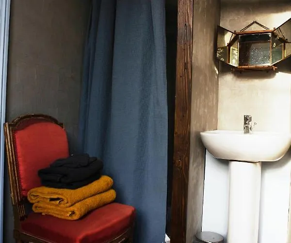 Chateau De En Sery Couette-café *