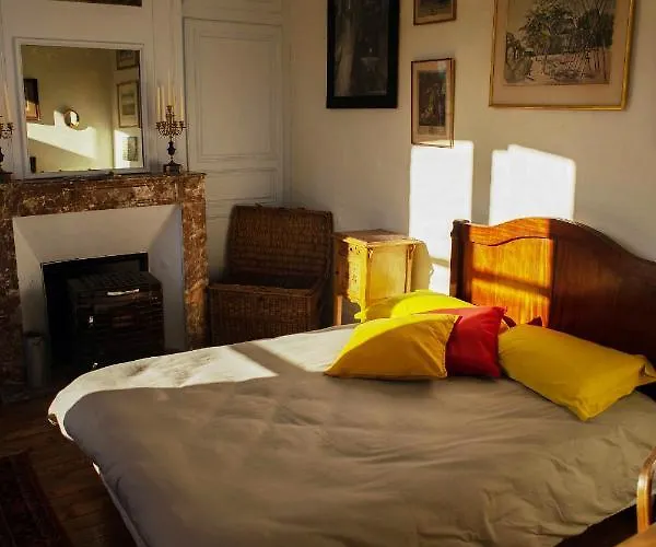 Chateau De En Sery * Bouillancourt-en-Sery