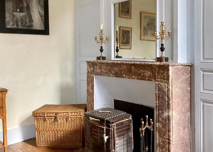 Chateau De En Sery * Bouillancourt-en-Sery