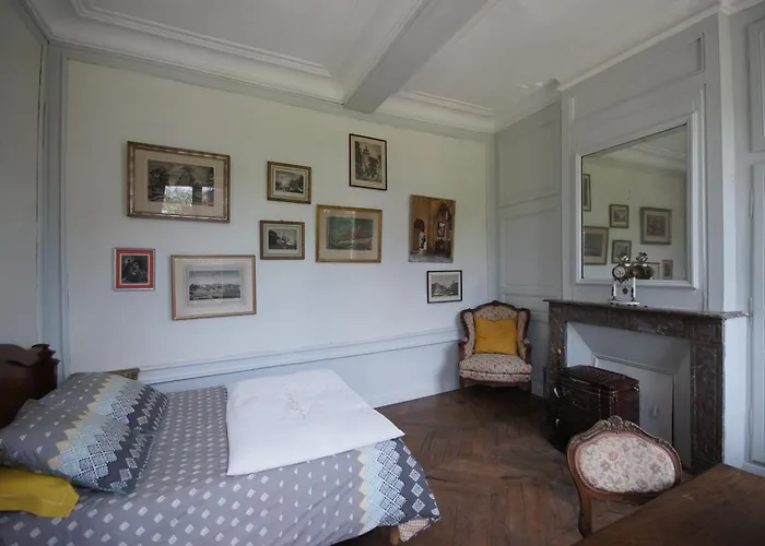 Couette-café Chateau De En Sery