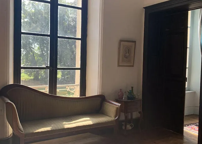 Couette-café Chateau De En Sery